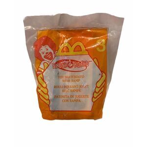 McDonalds 2000 Finger Board Toy Skateboard with Ramp #3 Happy Meal Toy